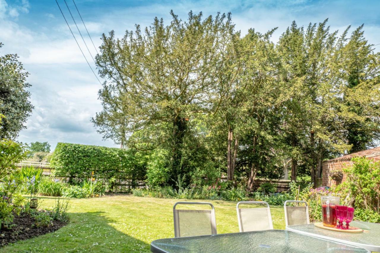Prince Rupert House At The Red House Estate ヨーク エクステリア 写真